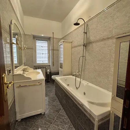 Apartman Fauro's *